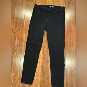 Final markdown! Old Navy Black Rockstar Super Skinny size 10 Jeans